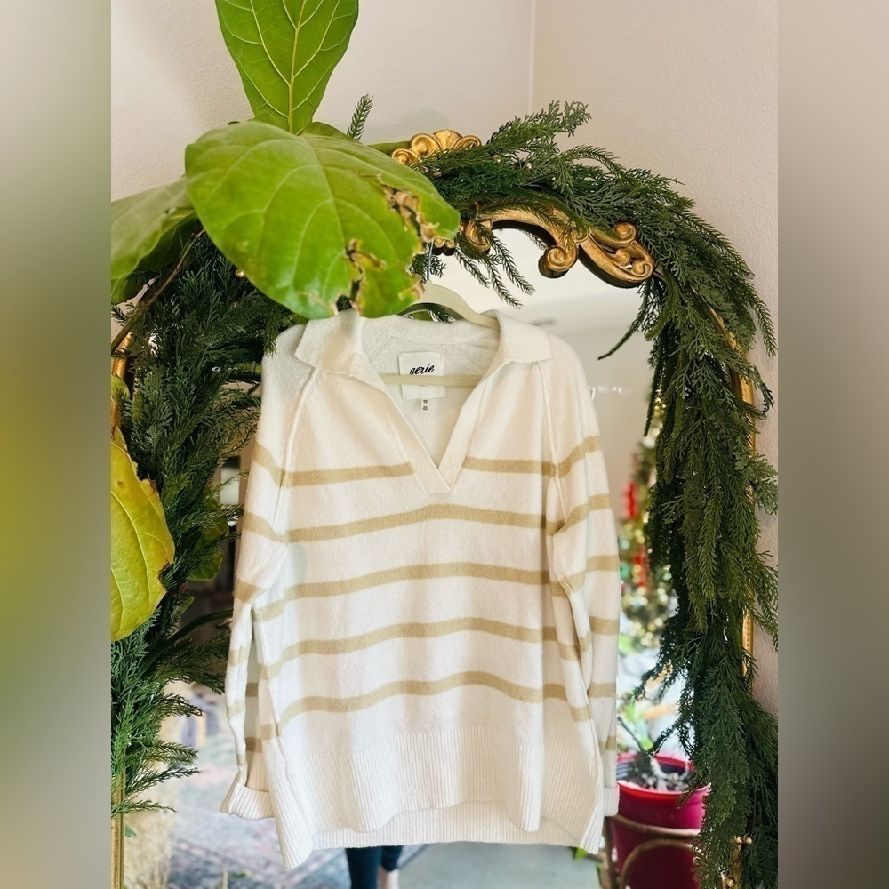 Aerie white cream collared sweater Xxs